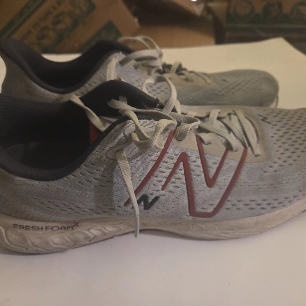 New Balance Mens Fresh Foam X 880 V13 M880G13 Gray Running Shoes Size 14 2E